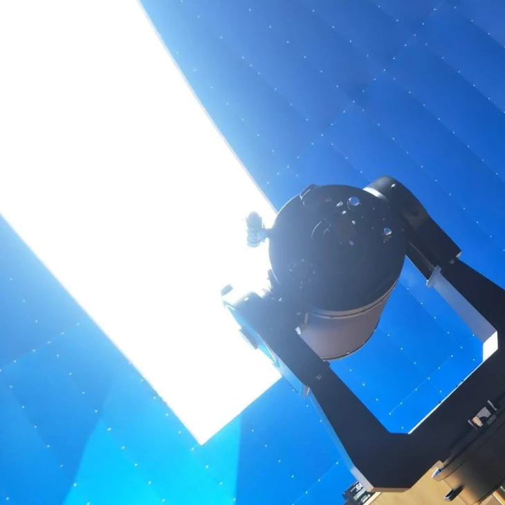 f